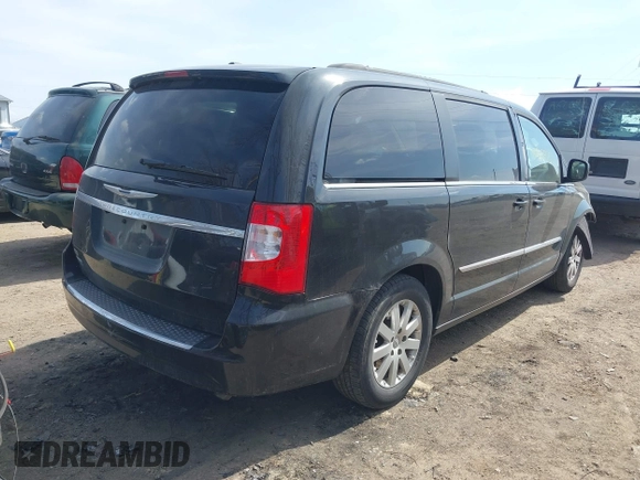2016 Chrysler Town & Country Touring with VIN 2C4RC1BG3GR296159, listed as a IAAI auction lot 41908925 with 185,039 mi miles. Bid and sale history available at carsss.com. Image 4.