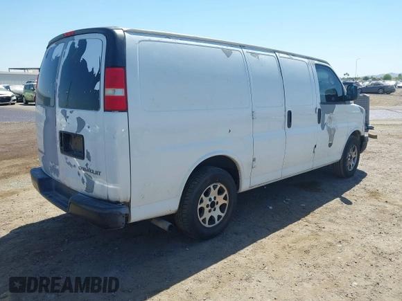 2005 Chevrolet Express Cargo z VIN 1GCFG15X851193419, wystawiony jako IAAI lot #42293836 z przebiegiem 240 169 mil mil oraz . Historia ofert i sprzedaży dostępna na DreamBid. Obrazek 4.
