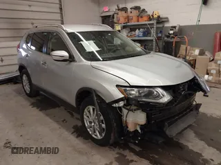 2019 Nissan Rogue SV with VIN KNMAT2MV3KP525593, listed as a IAAI auction lot 42044497 with 122,176 mi miles. Bid and sale history available at carsss.com. Image 1.