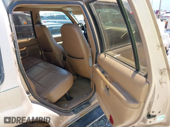 1996 Ford Explorer XL with VIN 1FMDU34X9TUA11179, listed as a IAAI auction lot 42713001 with 235,618 mi miles and . Bid and sale history available at DreamBid. Image 8.
