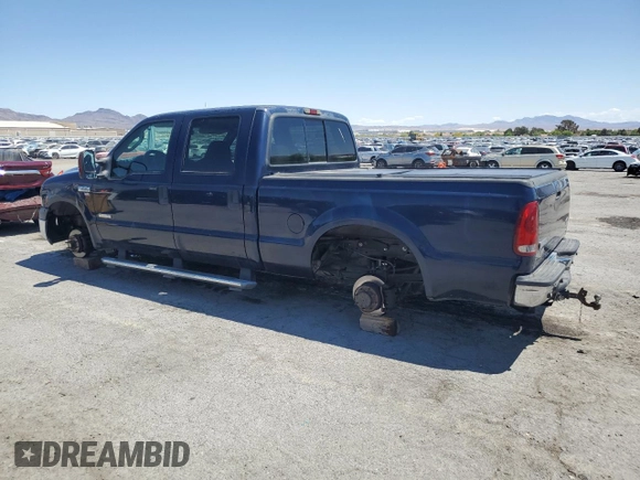 2005 Ford F-250 XL with VIN 1FTSW20P15EA64980, listed as a Copart auction lot 55518045 with 111,672 mi miles and Salvage title. Bid and sale history available at DreamBid. Image 2.