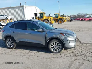 2021 Ford Escape Titanium с VIN 1FMCU9J94MUB12667, выставлен на аукционе IAAI как лот 41967366 с пробегом 37 545 миль миль и . История ставок и продаж доступна на DreamBid. Изображение 13.