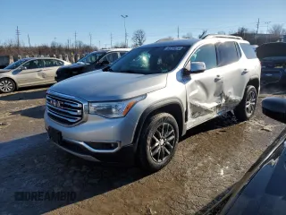 2017 GMC Acadia SLT z VIN 1GKKNULSXHZ270234, wystawiony jako Copart lot #88799015 z przebiegiem 85 817 mil mil oraz Szkoda całkowita • Salvage title. Historia ofert i sprzedaży dostępna na DreamBid. Obrazek 1.