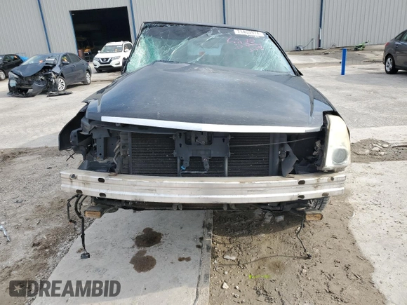 2010 Cadillac DTS 1SA z VIN 1G6KA5EY1AU116600, wystawiony jako Copart lot #71453974 z przebiegiem 111 626 mil mil oraz Szkoda całkowita • Salvage title. Historia ofert i sprzedaży dostępna na DreamBid. Obrazek 5.