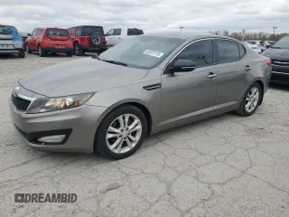 2013 Kia Optima EX z VIN 5XXGN4A7XDG224691, wystawiony jako Copart lot #52872175 z przebiegiem 218 951 mil mil oraz Szkoda całkowita • Salvage title. Historia ofert i sprzedaży dostępna na DreamBid. Obrazek 1.