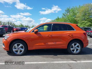 2022 Audi Q3 Premium Plus z VIN WA1BUCF36N1149539, wystawiony jako IAAI lot #42176930 z przebiegiem 13 152 mil mil oraz . Historia ofert i sprzedaży dostępna na DreamBid. Obrazek 14.