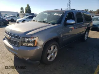 2007 Chevrolet Suburban LT with VIN 1GNFK16387J404445, listed as a Copart auction lot 73716864 with 182,417 mi miles and Salvage Title. Bid and sale history available at carsss.com. Image 1.