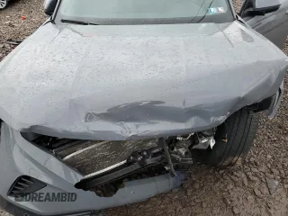 2022 Volkswagen Atlas SE z VIN 1V2KE2CA4NC203892, wystawiony jako Copart lot #46298655 z przebiegiem 39 820 mil mil oraz Szkody całkowita. Historia ofert i sprzedaży dostępna na DreamBid. Obrazek 13.
