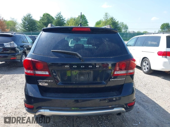 2015 Dodge Journey Crossroad with VIN 3C4PDDGG8FT633483, listed as a IAAI auction lot 42132925 with 138,235 mi miles and . Bid and sale history available at DreamBid. Image 16.