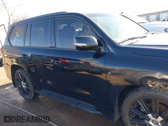 2020 Lexus LX with VIN JTJDY7AX8L4319302, listed as a IAAI auction lot 41818027 with 36,041 mi miles. Bid and sale history available at carsss.com. Image 13.