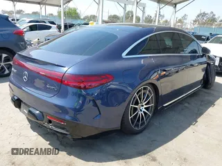 2023 Mercedes-Benz EQS 580 z VIN W1KCG4EB7PA035493, wystawiony jako IAAI lot #42100494 z przebiegiem 30 697 mil mil oraz . Historia ofert i sprzedaży dostępna na DreamBid. Obrazek 4.