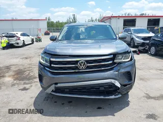2021 Volkswagen Atlas SE with VIN 1V2HR2CA9MC585740, listed as a IAAI auction lot 42279757 with 64,995 mi miles and . Bid and sale history available at DreamBid. Image 6.