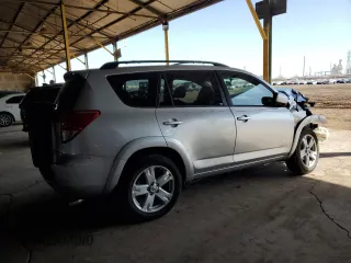 2006 Toyota RAV4 Sport with VIN JTMZD32V566020546, listed as a Copart auction lot 47554635 with 212,732 mi miles and Salvage Title. Bid and sale history available at carsss.com. Image 3.