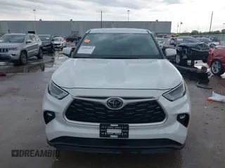 2022 Toyota Highlander LE z VIN 5TDBZRBH1NS216174, wystawiony jako IAAI lot #41903427 z przebiegiem 68 671 mil mil oraz . Historia ofert i sprzedaży dostępna na DreamBid. Obrazek 13.
