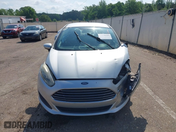 2016 Ford Fiesta S z VIN 3FADP4AJ6GM123343, wystawiony jako IAAI lot #42136294 z przebiegiem 100 206 mil mil oraz . Historia ofert i sprzedaży dostępna na DreamBid. Obrazek 12.