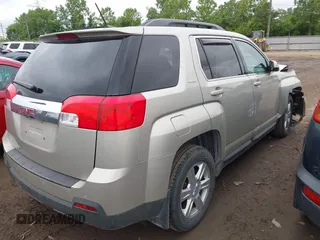 2014 GMC Terrain SLE z VIN 2GKALREK1E6258671, wystawiony jako IAAI lot #42370938 z przebiegiem 81 727 mil mil oraz . Historia ofert i sprzedaży dostępna na DreamBid. Obrazek 4.