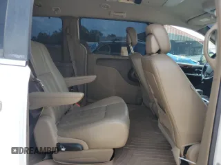 2014 Chrysler Town & Country Touring L z VIN 2C4RC1CG9ER169668, wystawiony jako Copart lot #59629895 z przebiegiem 254 421 mil mil oraz Szkoda całkowita • Salvage title. Historia ofert i sprzedaży dostępna na DreamBid. Obrazek 11.