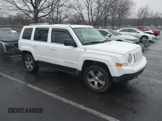 2017 Jeep Patriot High Altitude with VIN 1C4NJRFB8HD195995, listed as a IAAI auction lot 41475686 with 95,414 mi miles. Bid and sale history available at carsss.com. Image 1.