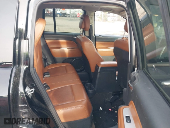 2014 Jeep Compass Limited with VIN 1C4NJDCB9ED549543, listed as a IAAI auction lot 41938699 with 195,973 mi miles. Bid and sale history available at carsss.com. Image 8.