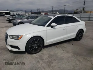 2015 Audi S3 Premium Plus z VIN WAUBFGFF5F1029280, wystawiony jako Copart lot #54443045 z przebiegiem 162 066 mil mil oraz Tytuł czysty. Historia ofert i sprzedaży dostępna na DreamBid. Obrazek 1.