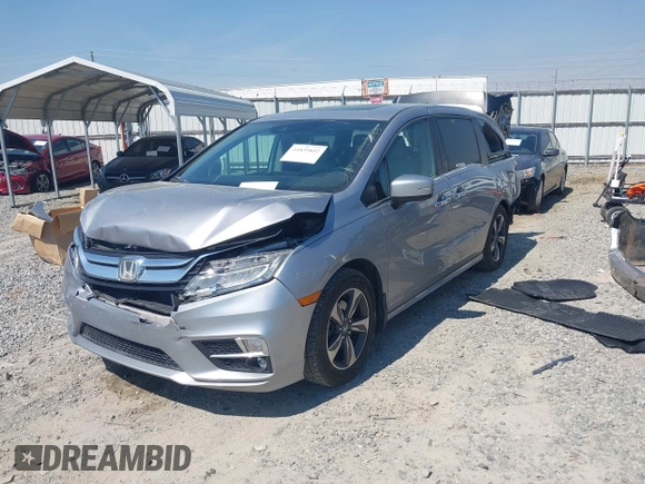 2018 Honda Odyssey Touring with VIN 5FNRL6H84JB070387, listed as a IAAI auction lot 41835852 with 98,662 mi miles. Bid and sale history available at carsss.com. Image 17.