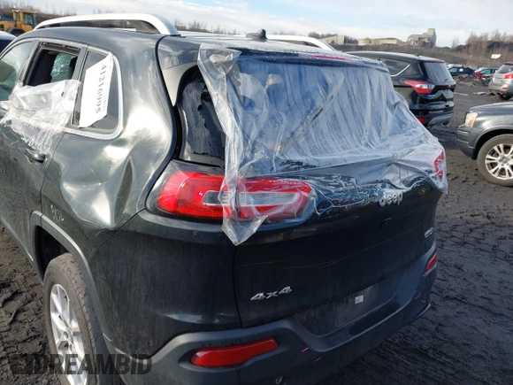 2016 Jeep Cherokee Latitude z VIN 1C4PJMCB6GW345413, wystawiony jako IAAI lot #41216995 z przebiegiem 254 311 mil mil oraz . Historia ofert i sprzedaży dostępna na DreamBid. Obrazek 6.