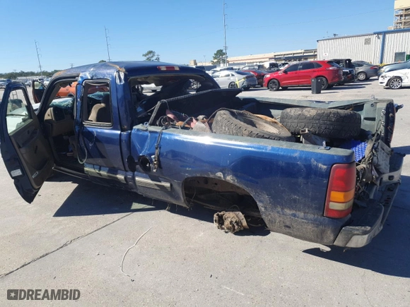2002 Chevrolet Silverado 1500 LS with VIN 2GCEC19W721227753, listed as a Copart auction lot 81336144 with 0 mi miles and Salvage Title. Bid and sale history available at carsss.com. Image 2.