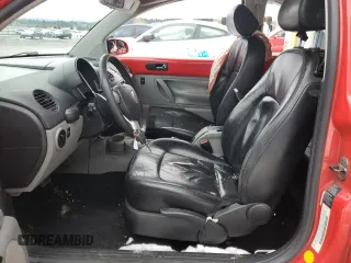2004 Volkswagen New Beetle Coupe GLS with VIN 3VWCK31C54M405594, listed as a Copart auction lot 43768385 with 222,991 mi miles and Salvage Title. Bid and sale history available at carsss.com. Image 7.