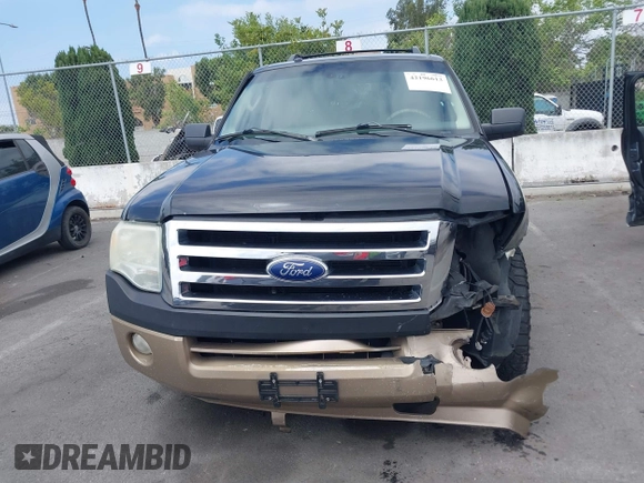 2013 Ford Expedition XLT z VIN 1FMJU1H53DEF16906, wystawiony jako IAAI lot #42196613 z przebiegiem 203 071 mil mil oraz . Historia ofert i sprzedaży dostępna na DreamBid. Obrazek 13.