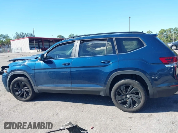 2022 Volkswagen Atlas 3.6L V6 SE w/Technology with VIN 1V2HR2CA9NC554408, listed as a IAAI auction lot 40941820 with 1 mi miles. Bid and sale history available at carsss.com. Image 14.
