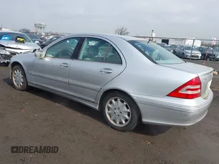 2005 Mercedes-Benz C 240 with VIN WDBRF81J85F682852, listed as a IAAI auction lot 41928945 with 106,981 mi miles and . Bid and sale history available at DreamBid. Image 1.