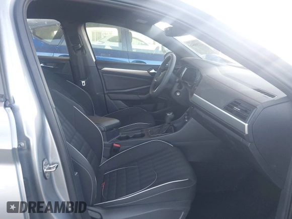 2023 Volkswagen Jetta Sport z VIN 3VWBM7BU9PM016451, wystawiony jako IAAI lot #42266646 z przebiegiem 29 203 mil mil oraz . Historia ofert i sprzedaży dostępna na DreamBid. Obrazek 5.
