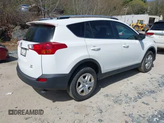 2015 Toyota RAV4 LE with VIN JTMBFREV4FJ039662, listed as a IAAI auction lot 42098292 with 161,534 mi miles. Bid and sale history available at carsss.com. Image 4.