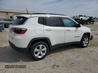 2018 Jeep Compass Latitude with VIN 3C4NJDBB2JT291162, listed as a Copart auction lot 53295245 with 82,852 mi miles and Salvage Title. Bid and sale history available at DreamBid. Image 3.