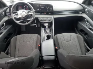2023 Hyundai Elantra SE with VIN KMHLL4AG8PU610086, listed as a Copart auction lot 61338245 with 17,896 mi miles and Salvage title. Bid and sale history available at DreamBid. Image 8.