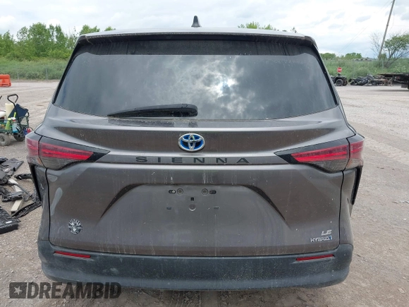 2021 Toyota Sienna LE with VIN 5TDKRKEC9MS034194, listed as a IAAI auction lot 42552990 with 21,633 mi miles and . Bid and sale history available at DreamBid. Image 17.