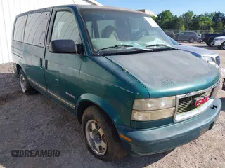 1998 GMC Safari z VIN 1GKDM19W6WB540036, wystawiony jako IAAI lot #42166520 z przebiegiem Nie podano mil oraz . Historia ofert i sprzedaży dostępna na DreamBid. Obrazek 1.