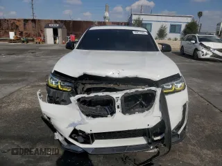 2022 BMW X4 M z VIN 5YM23EC01N9J82231, wystawiony jako Copart lot #43271695 z przebiegiem 20 715 mil mil oraz Szkody całkowita. Historia ofert i sprzedaży dostępna na DreamBid. Obrazek 5.