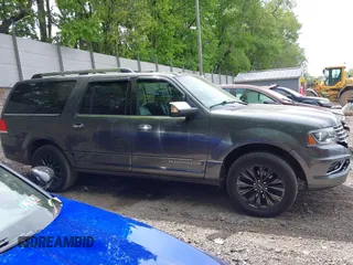 2015 Lincoln Navigator z VIN 5LMJJ3JT3FEJ07172, wystawiony jako IAAI lot #42313343 z przebiegiem 189 807 mil mil oraz . Historia ofert i sprzedaży dostępna na DreamBid. Obrazek 13.