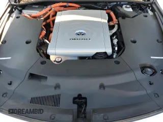 2022 Toyota Mirai XLE с VIN JTDAAAAA0NA007370, выставлен на аукционе Copart как лот 40441584 с пробегом 3 940 миль миль и . История ставок и продаж доступна на DreamBid. Изображение 12.