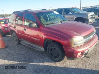 2003 Chevrolet TrailBlazer LS with VIN 1GNDS13S932167925, listed as a IAAI auction lot 41384296 with 207,587 mi miles. Bid and sale history available at carsss.com. Image 1.