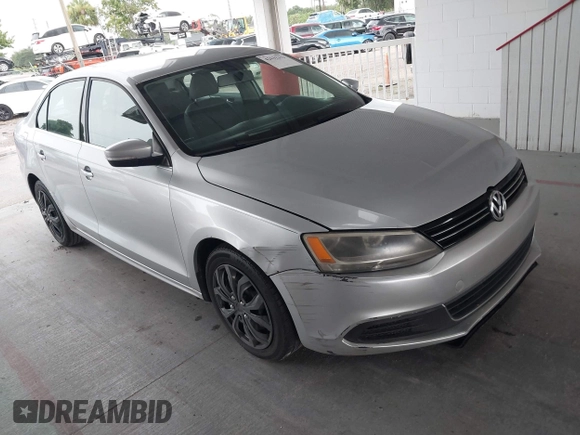 2013 Volkswagen Jetta SE z VIN 3VWDP7AJ6DM413781, wystawiony jako IAAI lot #42632312 z przebiegiem 153 273 mil mil oraz . Historia ofert i sprzedaży dostępna na DreamBid. Obrazek 1.