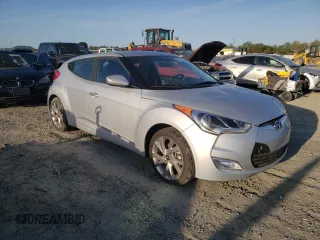2017 Hyundai Veloster with VIN KMHTC6AD4HU315098, listed as a Copart auction lot 48684603 with 20,355 mi miles. Bid and sale history available at carsss.com. Image 4.