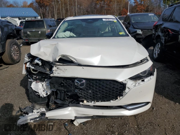 2024 Mazda 3 Premium Plus with VIN 3MZBPBEY2RM409137, listed as a Copart auction lot 78367194 with 2,605 mi miles and Salvage Title. Bid and sale history available at carsss.com. Image 5.