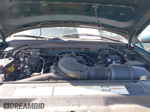 1997 Ford F-150 XL with VIN 1FTDX1861VNA45664, listed as a IAAI auction lot 42005279 with 209,847 mi miles. Bid and sale history available at carsss.com. Image 10.
