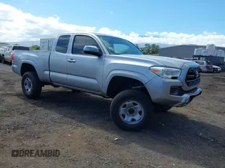 2017 Toyota Tacoma SR z VIN 5TFSX5EN0HX054911, wystawiony jako IAAI lot #42291975 z przebiegiem 11 253 mil mil oraz . Historia ofert i sprzedaży dostępna na DreamBid. Obrazek 1.