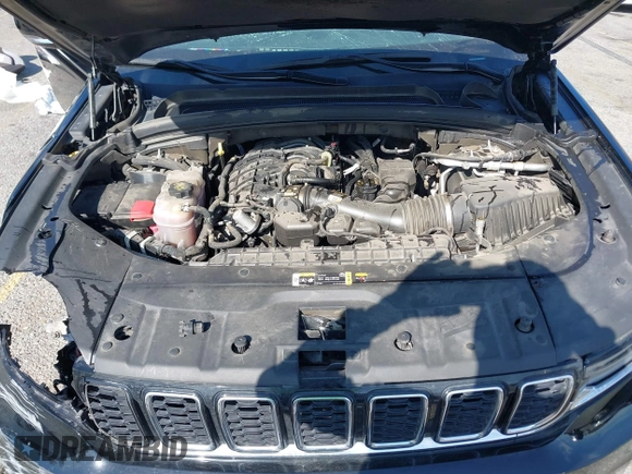 2022 Jeep Grand Cherokee Limited z VIN 1C4RJKBG9N8535377, wystawiony jako IAAI lot #41838532 z przebiegiem Nie podano mil oraz . Historia ofert i sprzedaży dostępna na DreamBid. Obrazek 10.