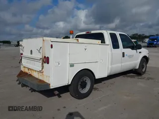 2001 Ford Super Duty F-250 XL with VIN 1FTNX20L81EC24211, listed as a IAAI auction lot 41472600 with 195,292 mi miles. Bid and sale history available at carsss.com. Image 4.