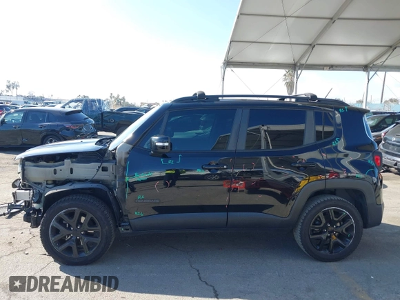 2017 Jeep Renegade Latitude with VIN ZACCJBBBXHPG58497, listed as a IAAI auction lot 41550493 with 137,360 mi miles. Bid and sale history available at carsss.com. Image 15.