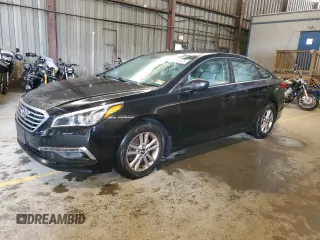 2015 Hyundai Sonata SE z VIN 5NPE24AF9FH212014, wystawiony jako Copart lot #56453415 z przebiegiem 97 334 mil mil oraz Czysty tytuł • Clean title. Historia ofert i sprzedaży dostępna na DreamBid. Obrazek 1.